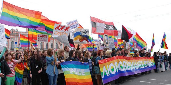 Russia Supreme Court labels LGBTQ+ movement ‘extremist,’ drawing international condemnation – JURIST