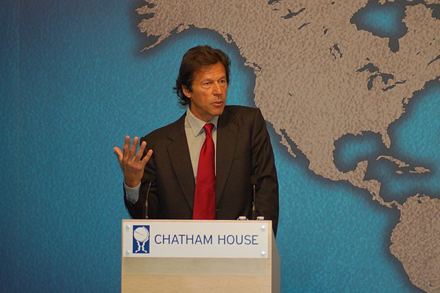 Pakistan media regulator bans broadcasts of former PM Imran Khan after failed arrest attempt – JURIST