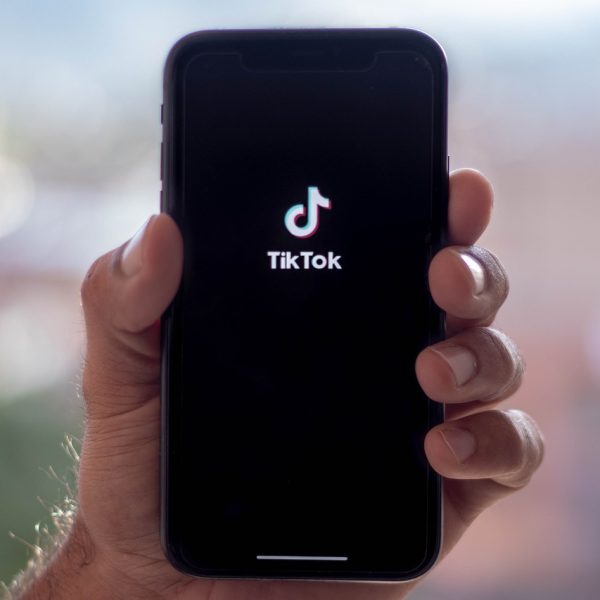 US Congress questions TikTok CEO on consumer privacy and data security concerns – JURIST