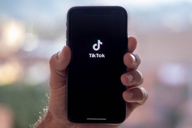 US Congress questions TikTok CEO on consumer privacy and data security concerns – JURIST