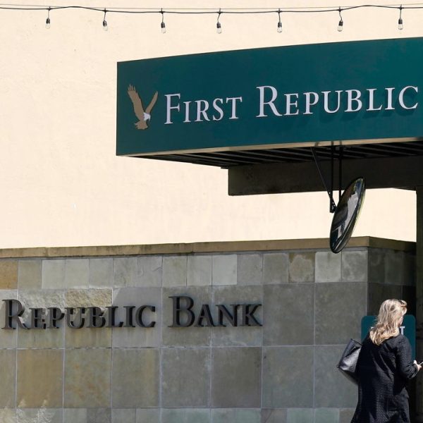 First Republic Bank is on the edge of a precipice