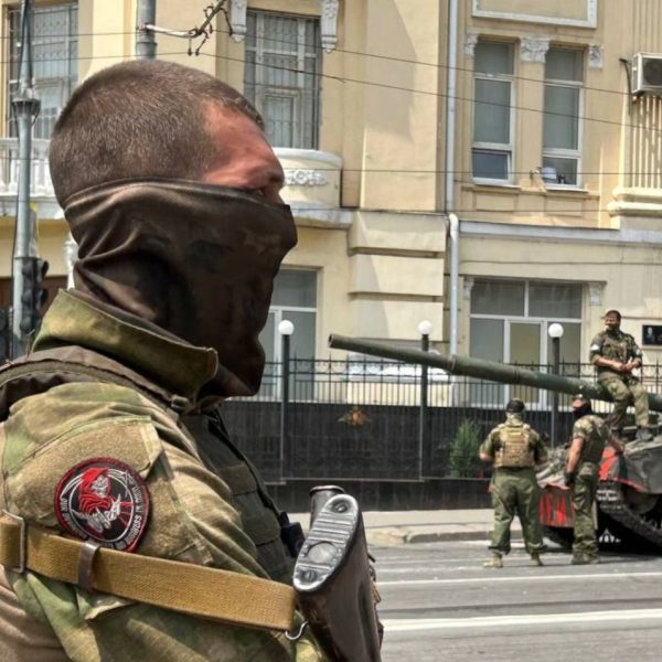 Russian regional authorities announce lockdowns, roadblocks as mercenary forces advance toward Moscow – JURIST