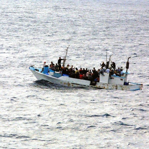 UK Home Secretary signs treaty to send asylum seekers to Rwanda – JURIST